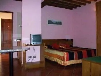 Motorrad-Hotel Toskana - Bei Giorgio Den Besten Preis 3*